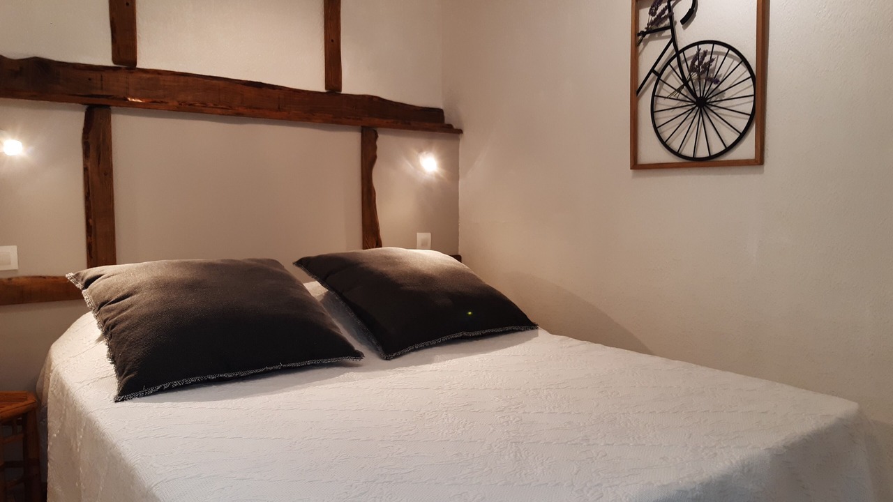 Photo of Bedroom in Montferrat