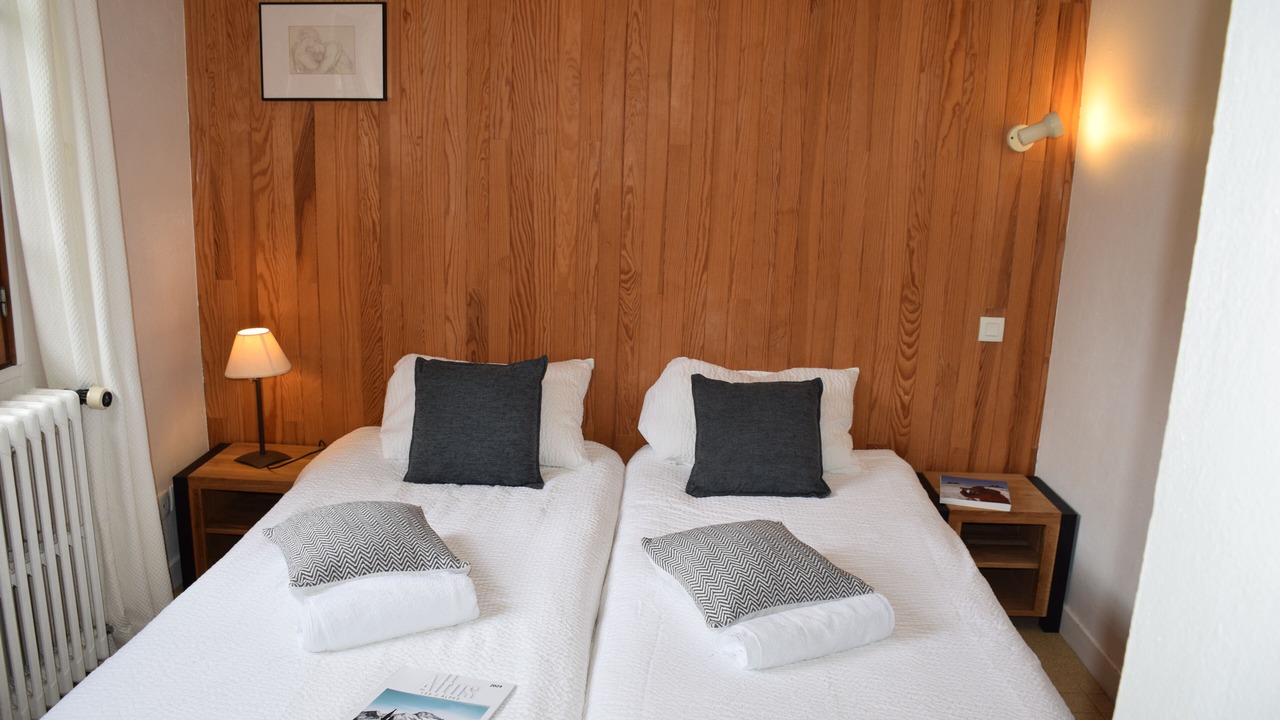 Photo of Bedroom in Venosc