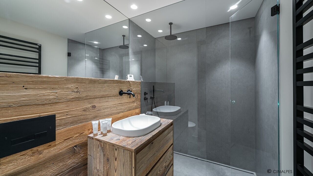 Photo of Bathroom in Saint-Marcel