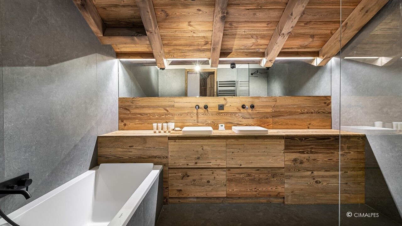 Photo of Bathroom in Saint-Marcel