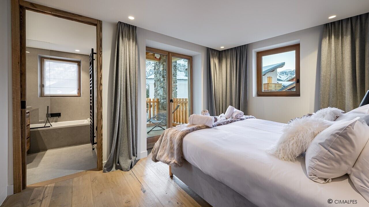 Photo of Bedroom in Saint-Marcel