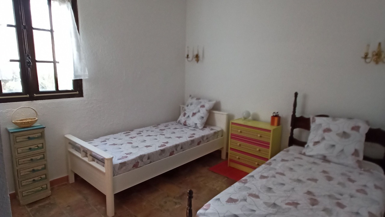 Photo of Bedroom in Montmeyan