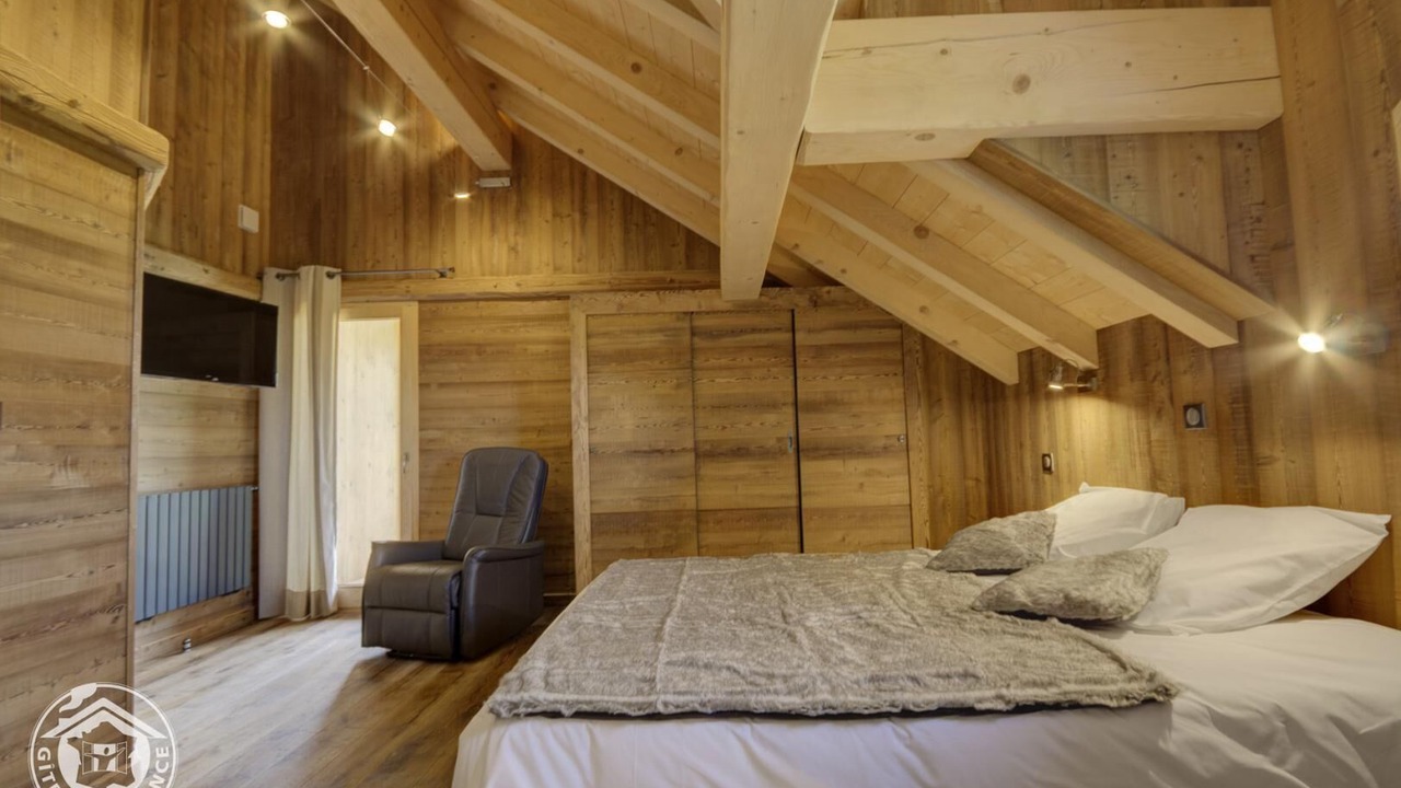 Photo of Bedroom in Albiez-Montrond