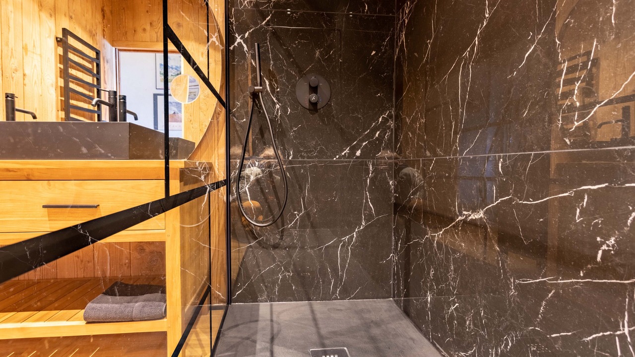 Photo of Bathroom in Saint-Marcel