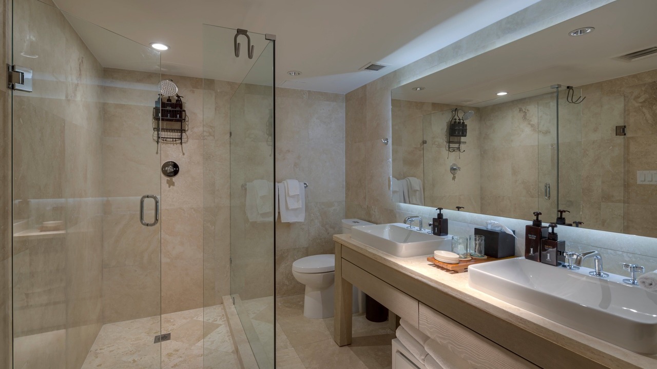 Photo of Bathroom in Mid Beach