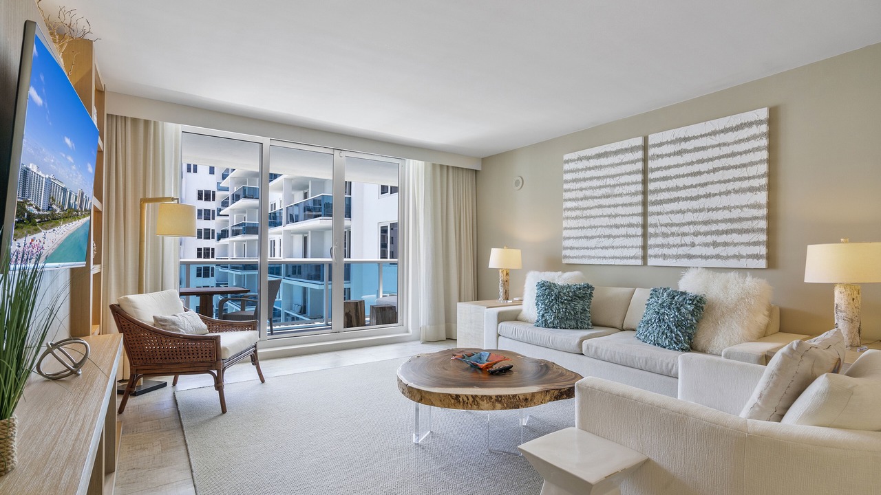 Photo of Livingroom in Mid Beach