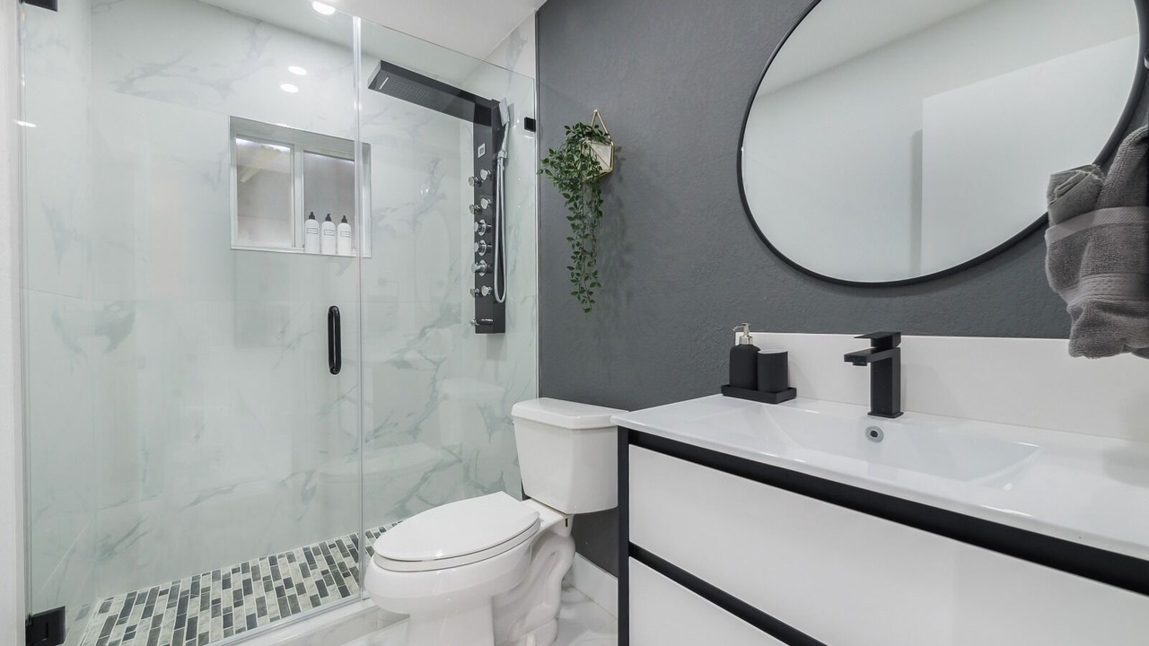 Photo of Bathroom in Richmond West