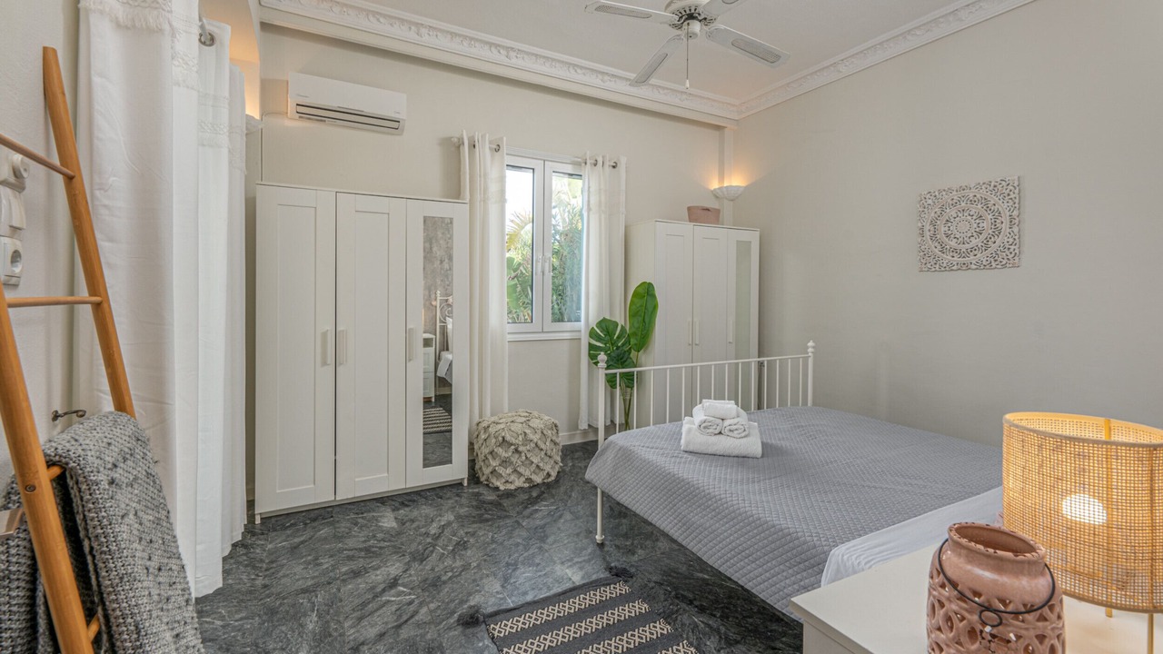 Photo of Bedroom in Alykes