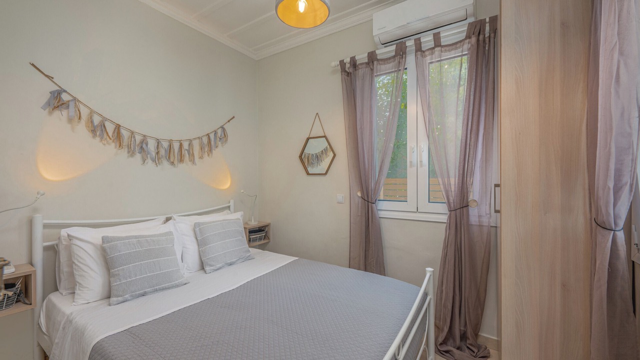 Photo of Bedroom in Alykes