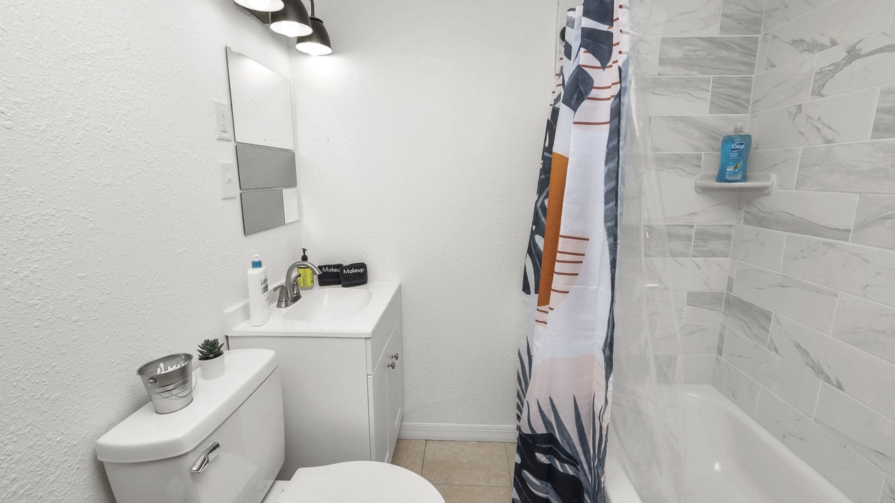 Photo of Bathroom in Lakeland