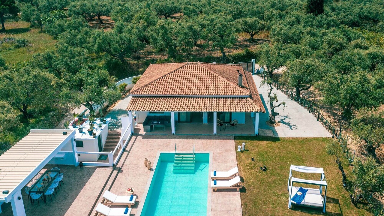 Photo of Outdoor in Neromilos
