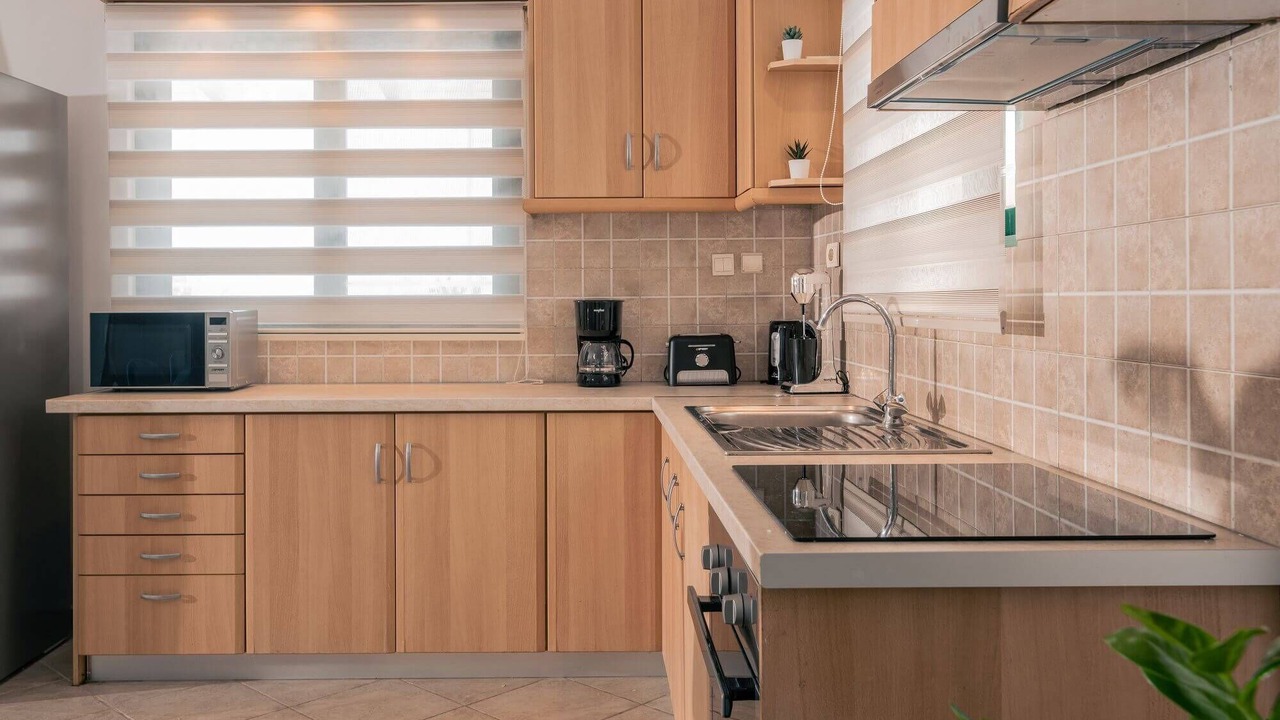 Photo of Kitchen in Neromilos