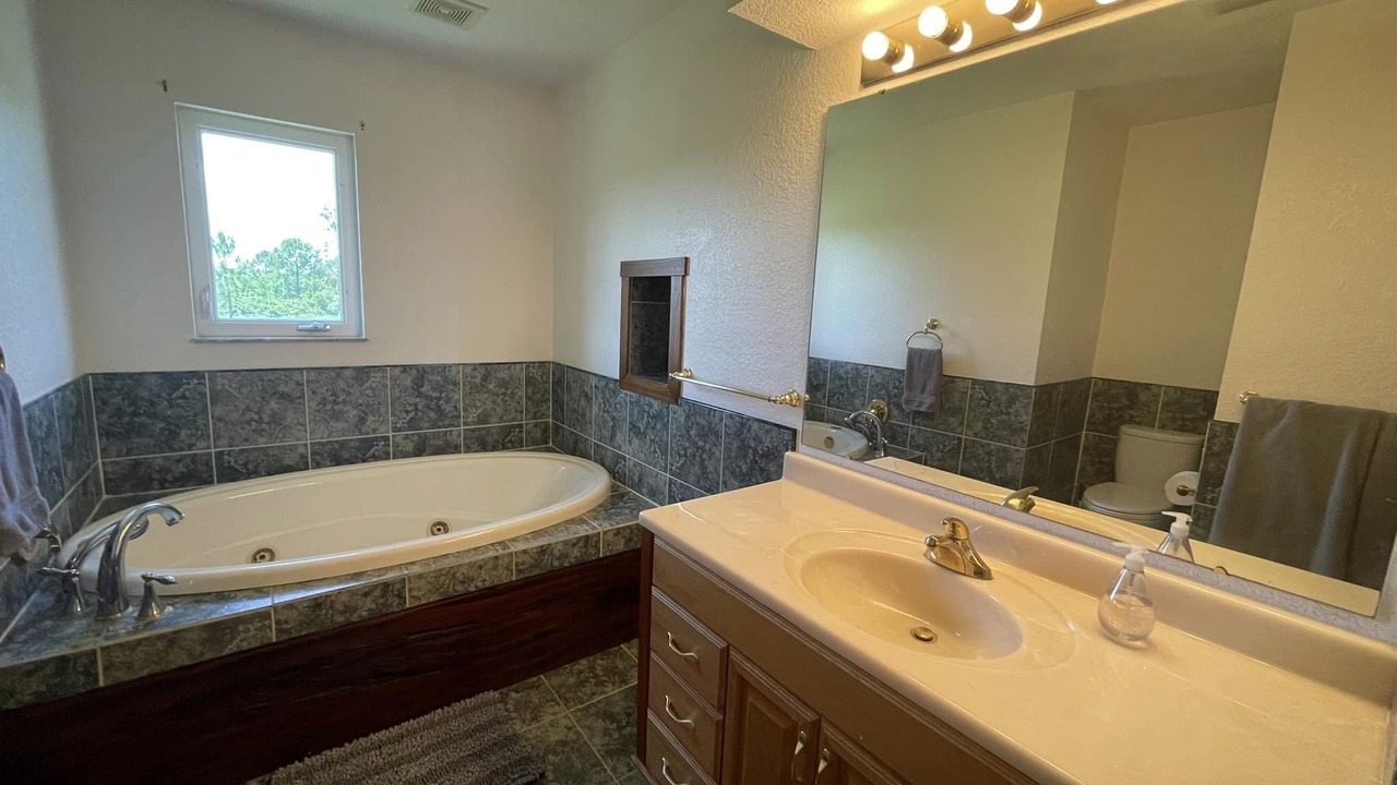 Photo of Bathroom in Frostproof