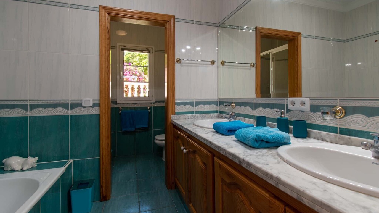 Photo of Bathroom in Chayofa