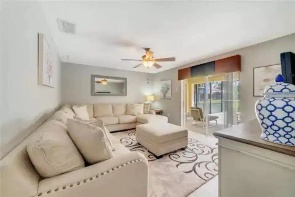 Photo of Livingroom in Thousand Oaks