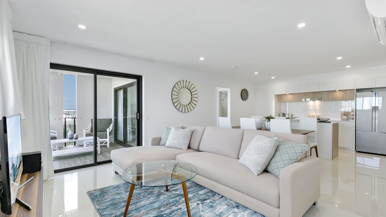 Photo of Livingroom in Broadbeach Waters