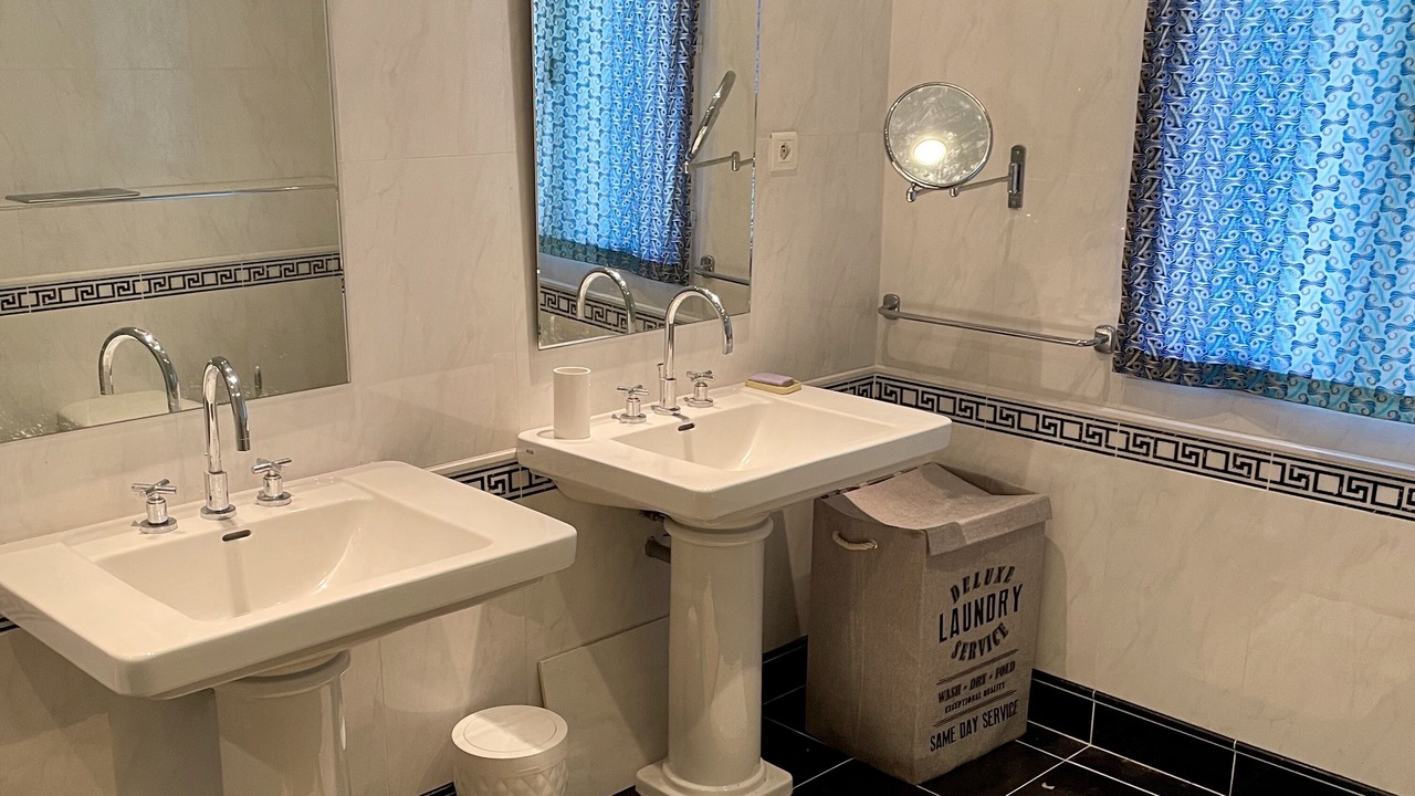 Photo of Bathroom in La Verdiere