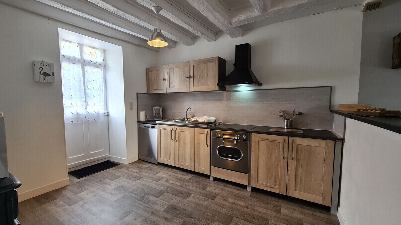 Photo of Kitchen in Verneuil-sur-Igneraie