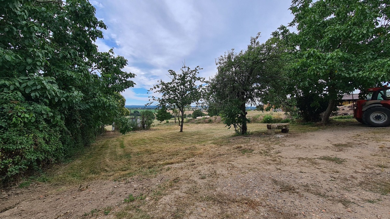 Photo of Outdoor in Verneuil-sur-Igneraie