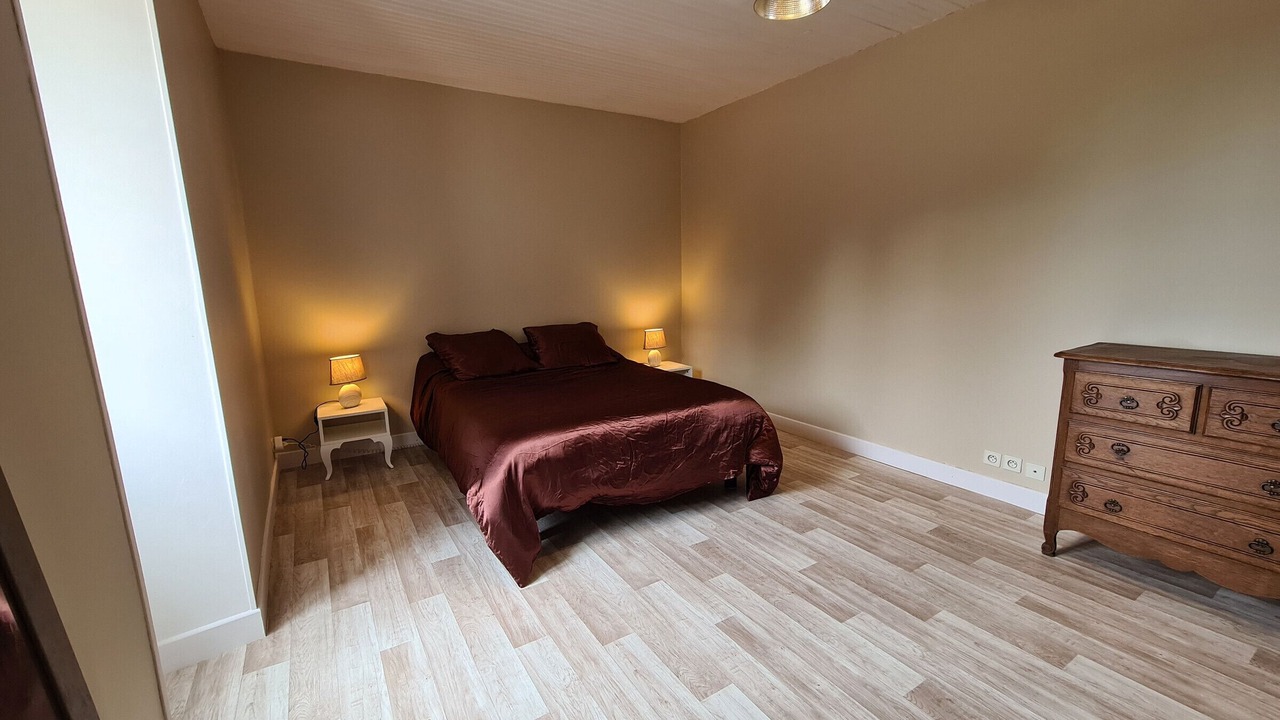 Photo of Bedroom in Verneuil-sur-Igneraie