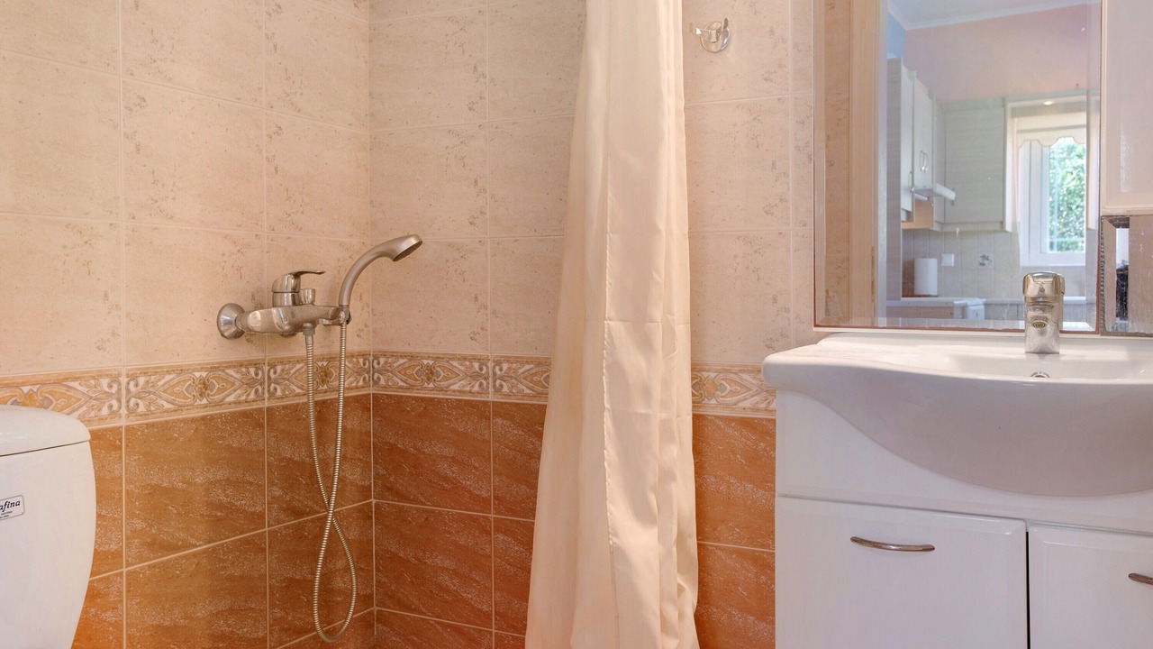 Photo of Bathroom in Alonia