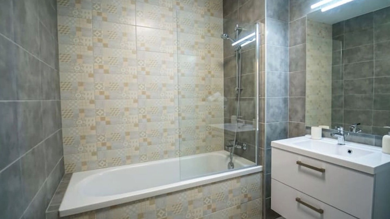 Photo of Bathroom in Chaparon