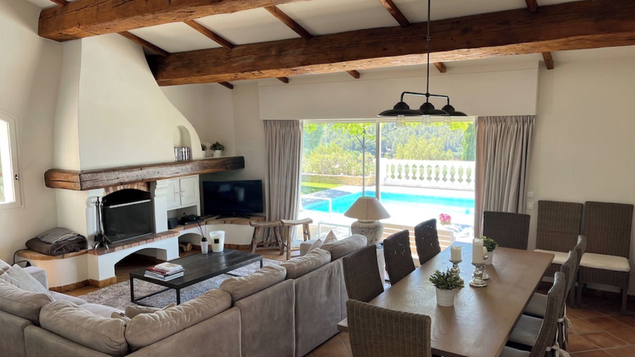 Photo of Livingroom in Ollioules