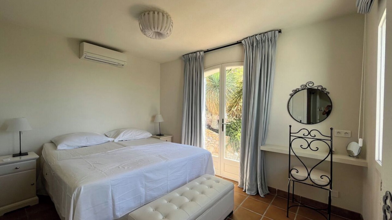 Photo of Bedroom in Ollioules