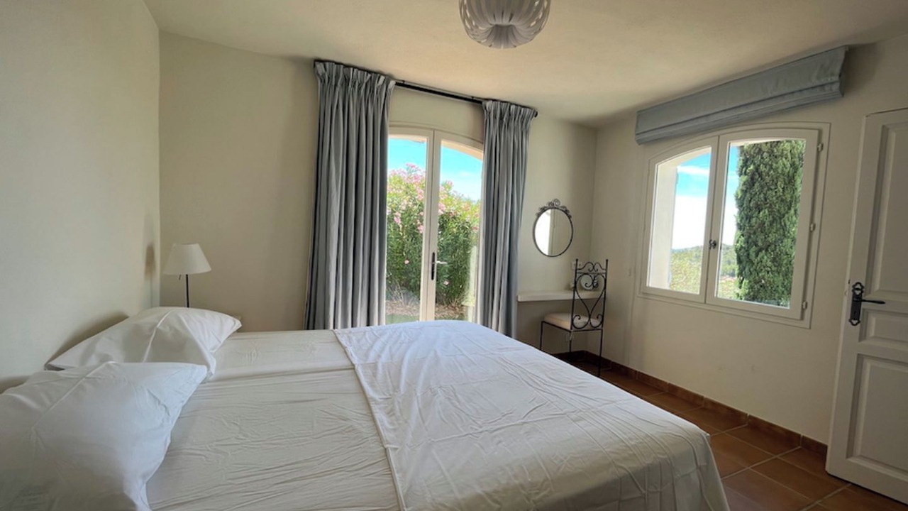 Photo of Bedroom in Ollioules