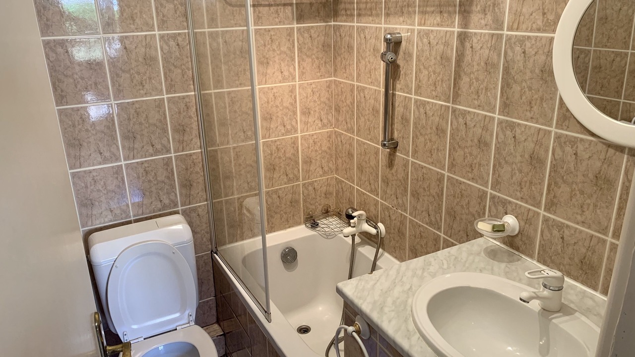 Photo of Bathroom in Les Salles-sur-Verdon