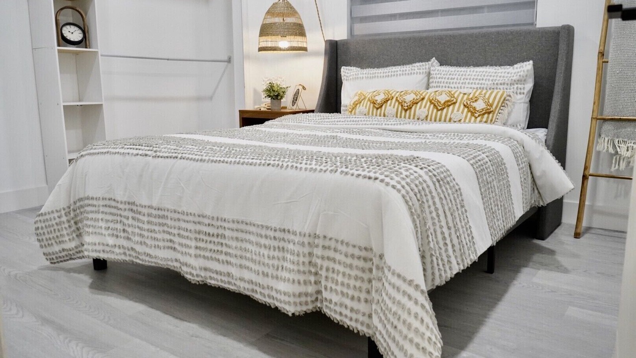 Photo of Bedroom in Richmond West