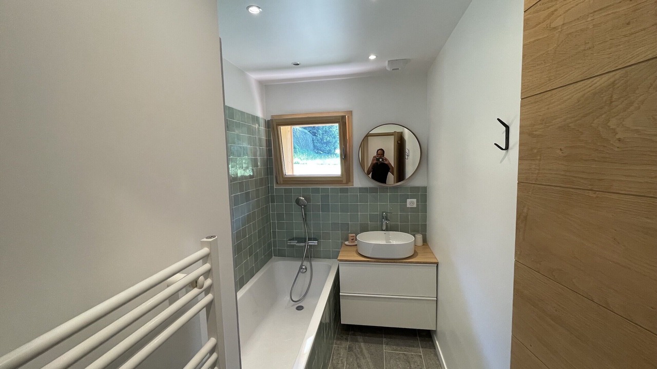 Photo of Bathroom in Les Praz-de-Chamonix