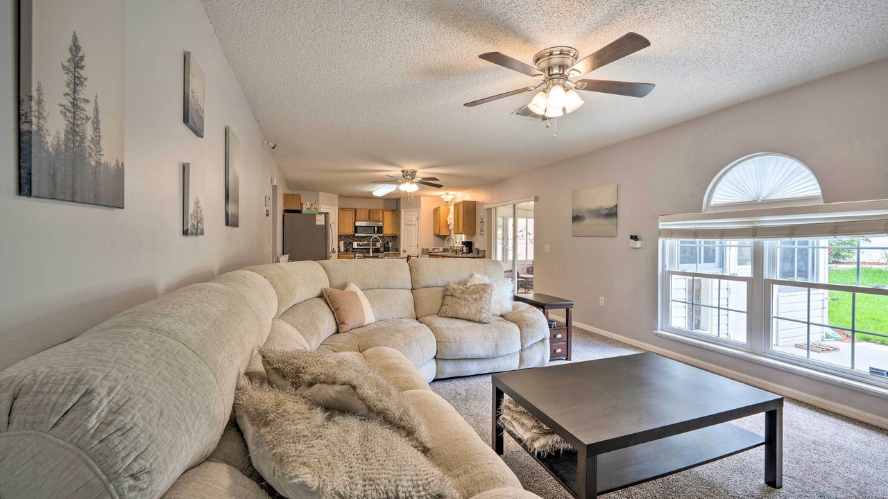 Photo of Livingroom in Haines City