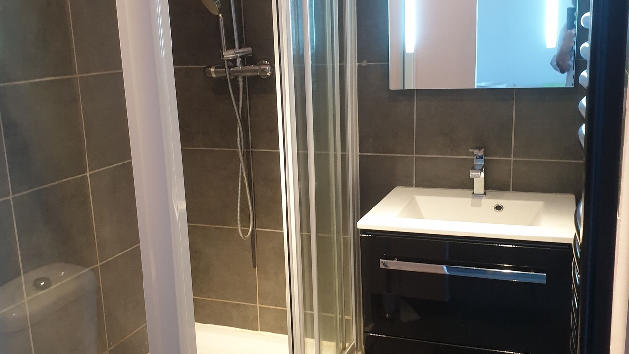 Photo of Bathroom in Village of Castellet