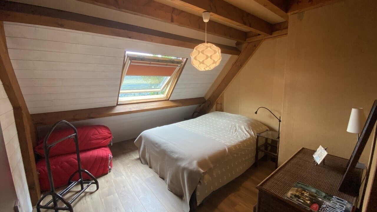 Photo of Bedroom in Miremont