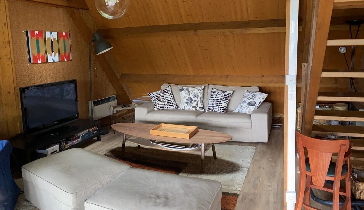 Photo of Livingroom in Miremont