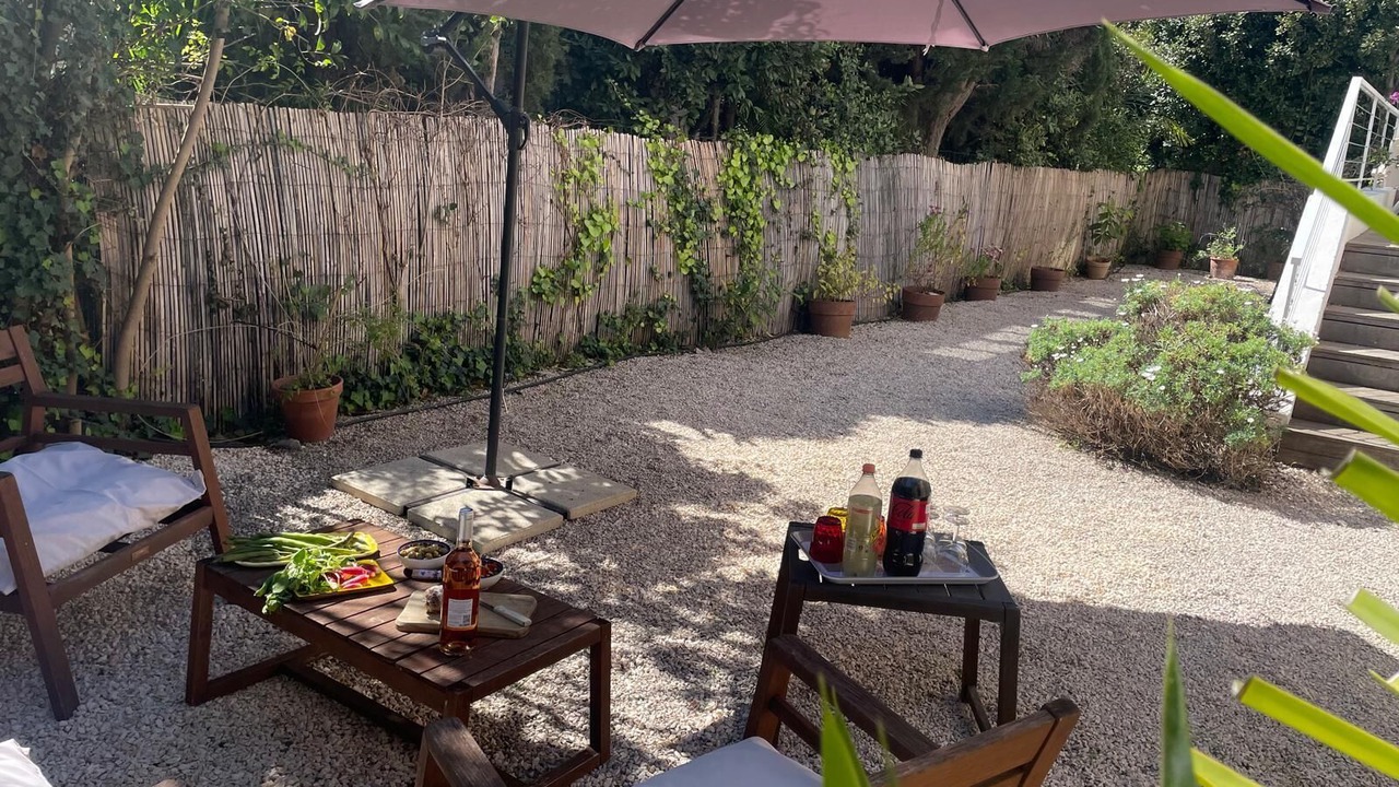 Photo of Patio Balcony in Saint-Cyr-sur-Mer