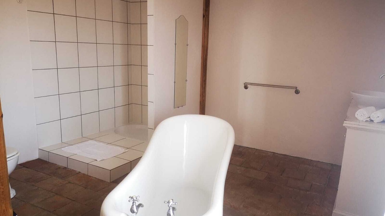 Photo of Bathroom in Lamalou-les-Bains