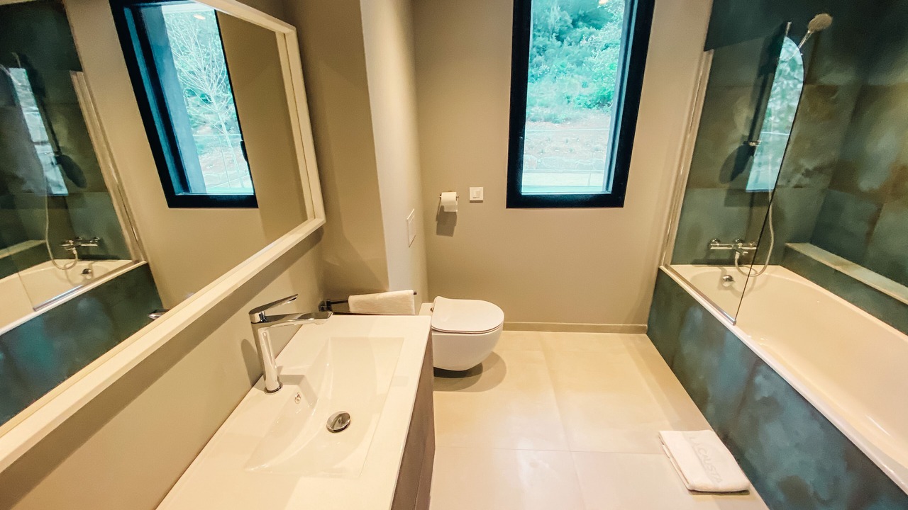 Photo of Bathroom in Le Tholonet