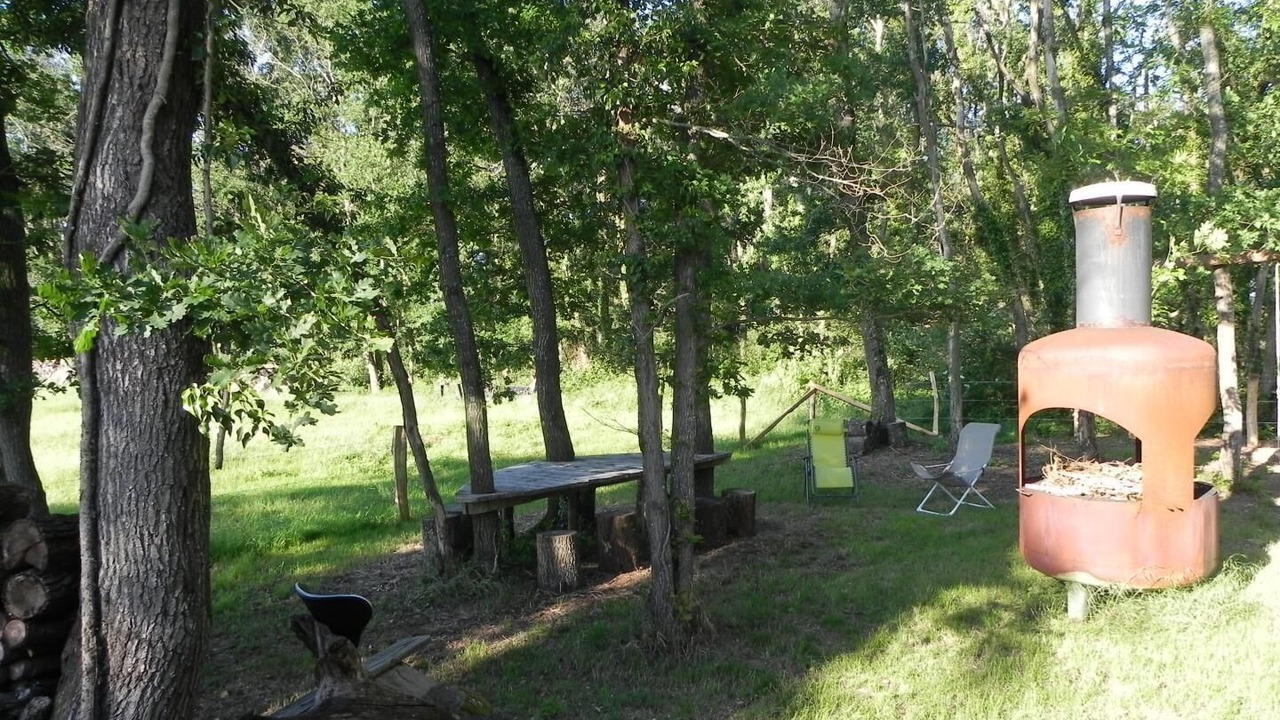 Photo of Outdoor in L'Hopital-le-Mercier