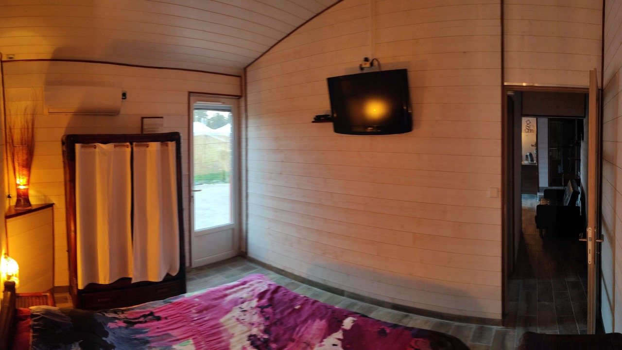 Photo of Bedroom in Velleron