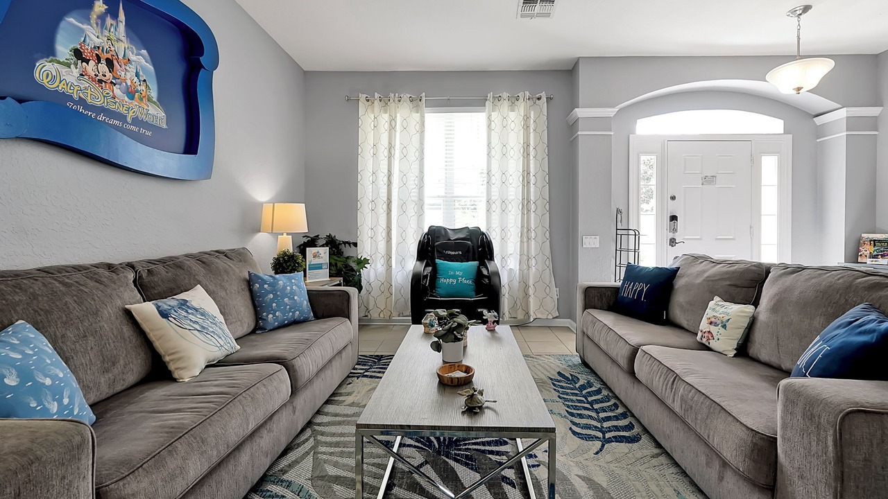 Photo of Livingroom in Windsor Hills