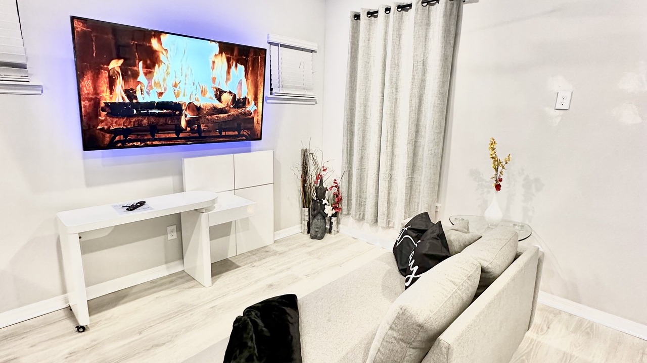 Photo of Livingroom in Colonialtown South