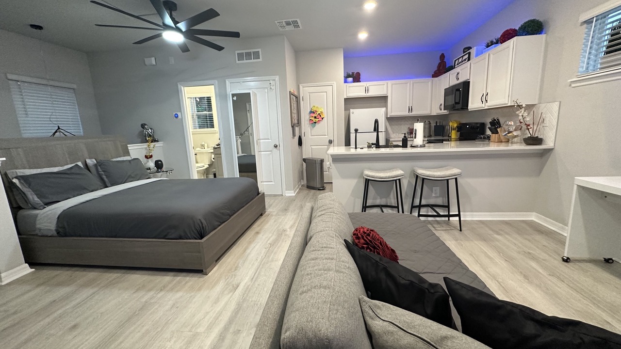 Photo of Bedroom in Colonialtown South