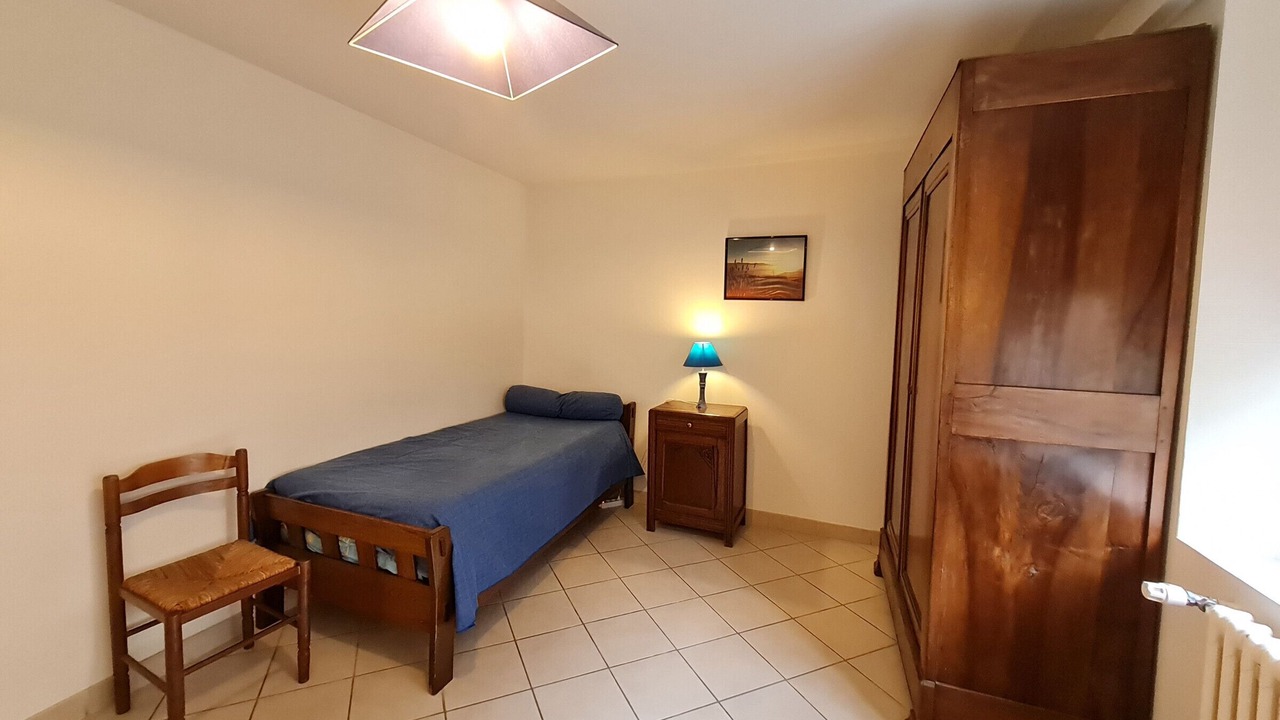 Photo of Bedroom in Nouan-sur-Loire