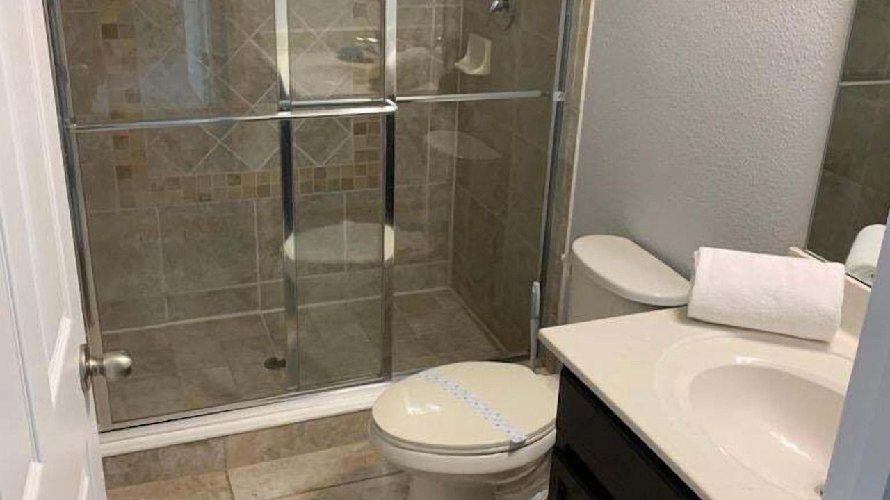 Photo of Bathroom in Veranda Palms