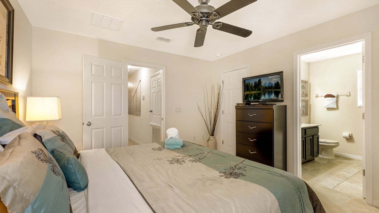 Photo of Bedroom in Veranda Palms