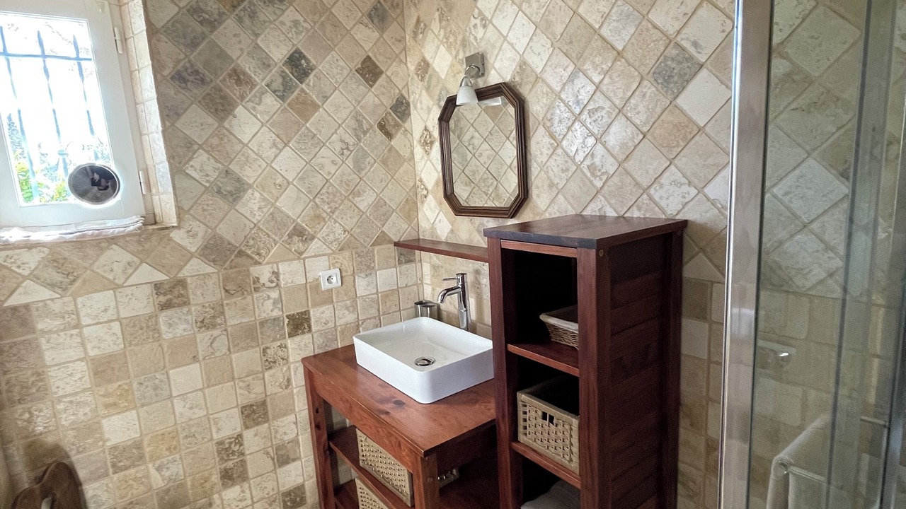 Photo of Bathroom in Regusse