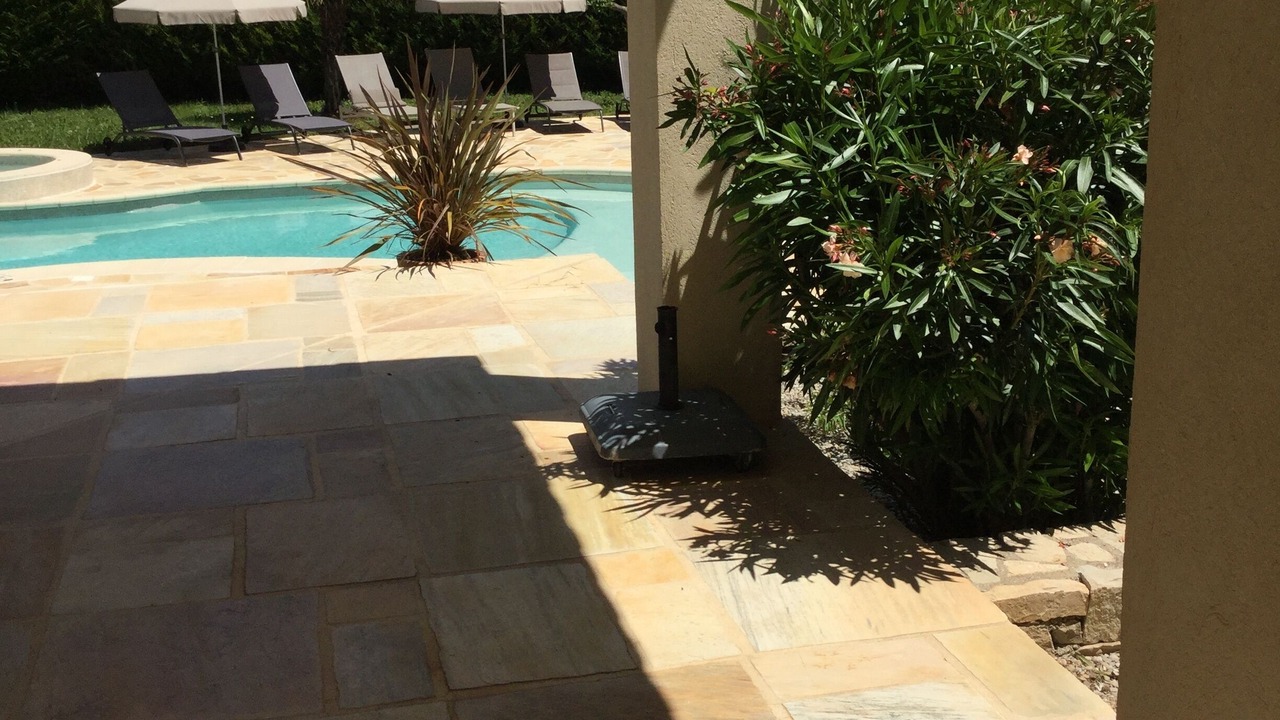 Photo of Outdoor in Regusse