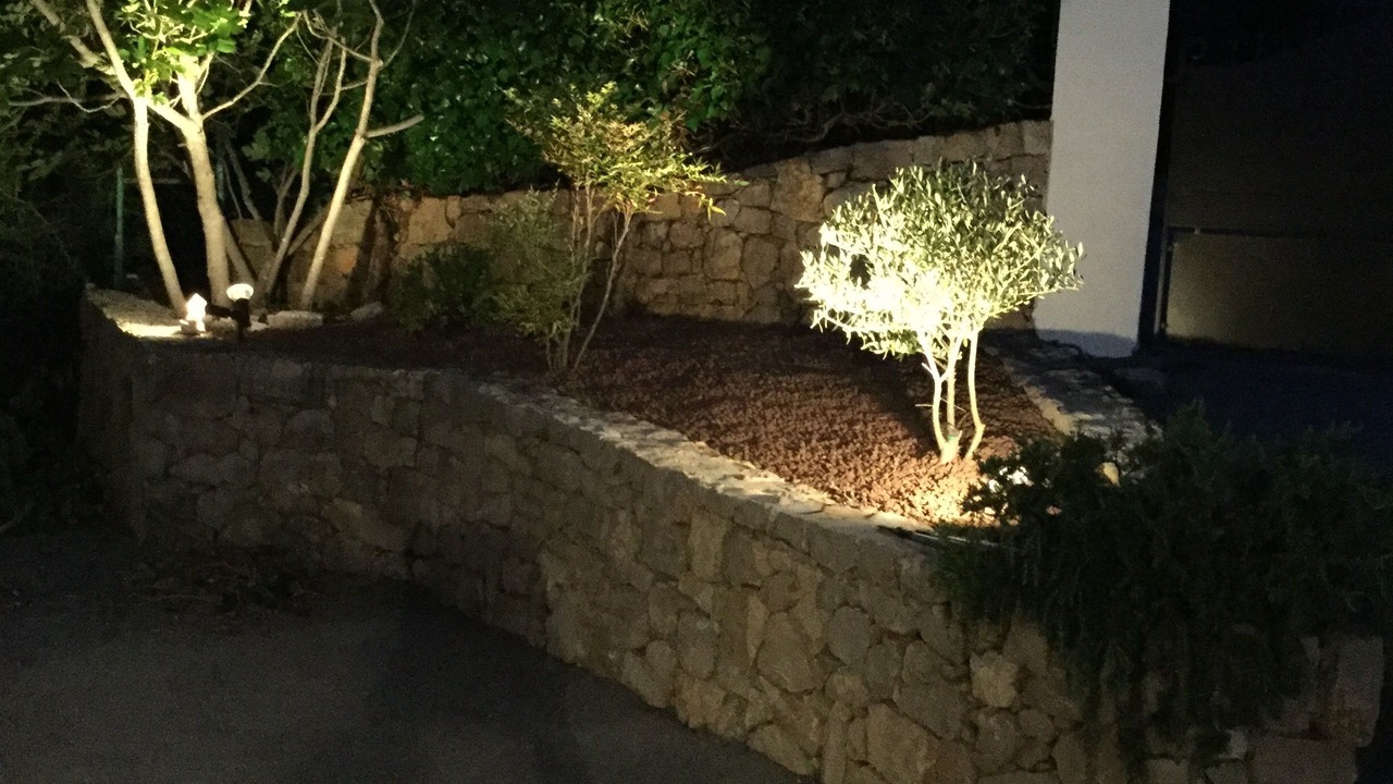 Photo of Outdoor in Regusse